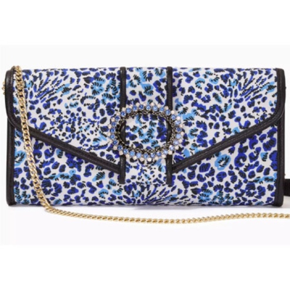 Lilly Pulitzer  Benton Clutch in the "Resort White Twisted Up Bag